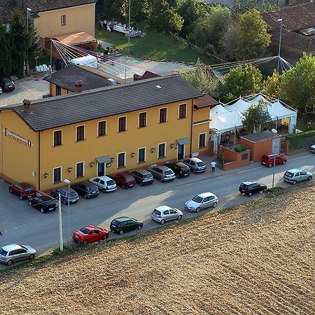 Albergo Escondido Soresina Luaran gambar