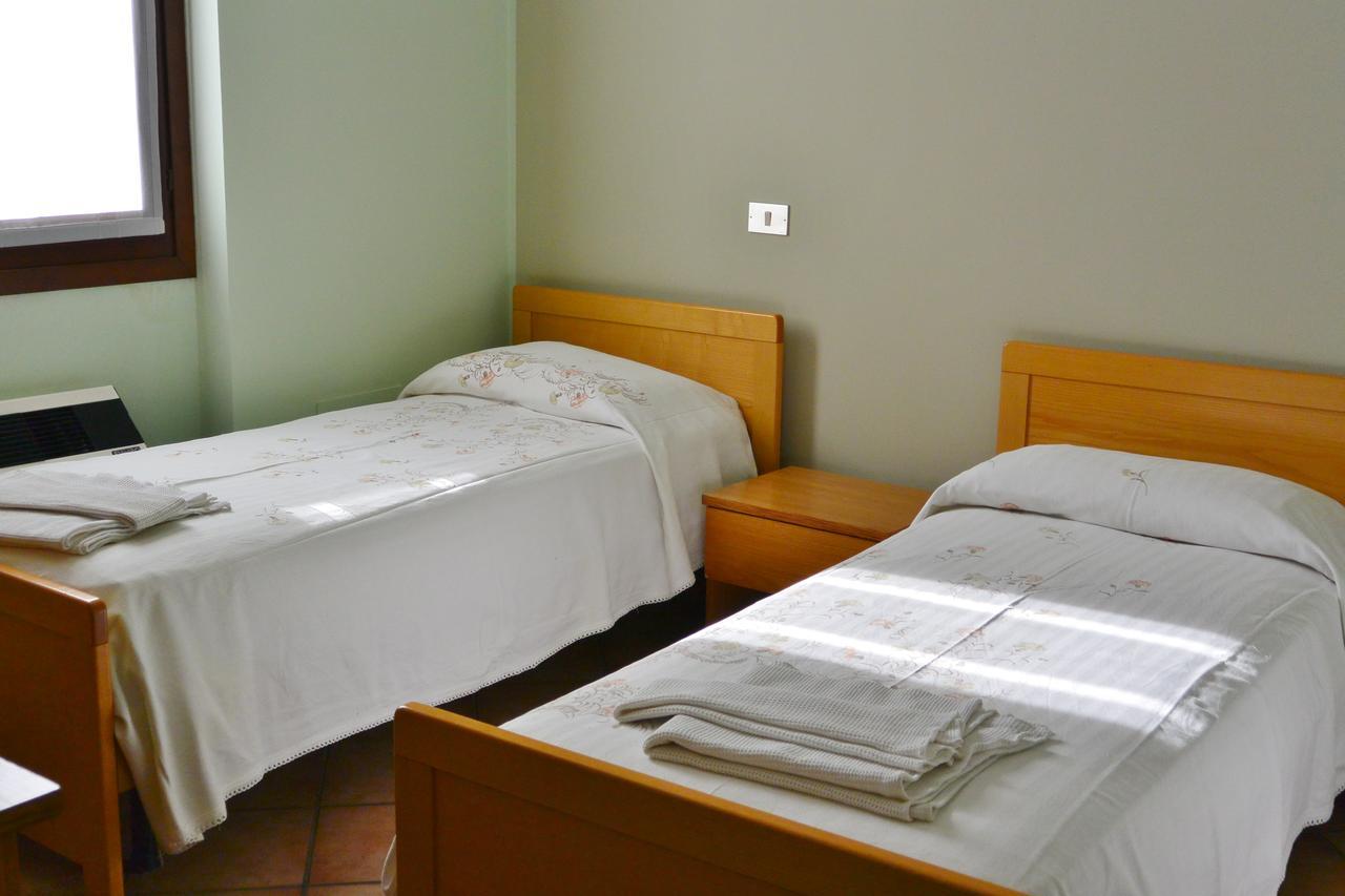 Albergo Escondido Soresina Luaran gambar